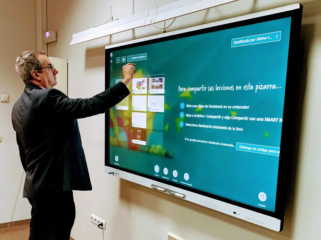 Alquiler x día Pantalla Táctil Interactiva BenQ 65"