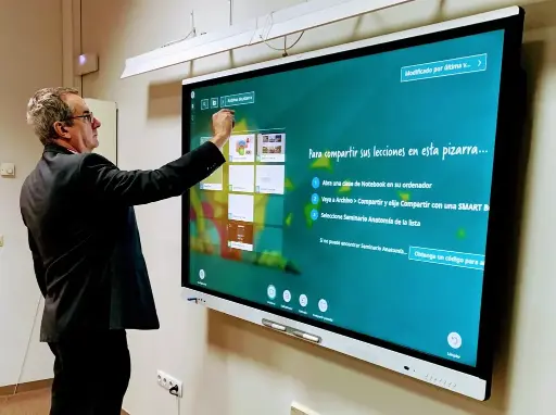 Alquiler x día Pantalla Táctil Interactiva BenQ 65"